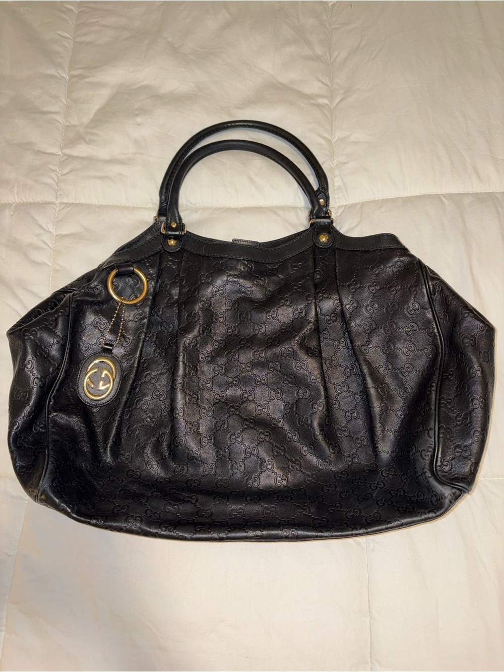 Gucci Black Leather Shoulder Bag with Gold Hardware